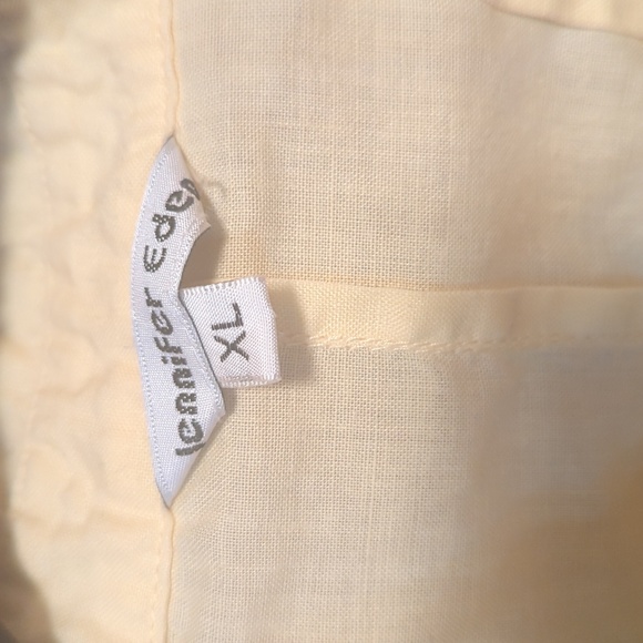 Linen look light buttery yellow XL button cuff button up 3/4 sleeve shirt - Picture 2 of 4